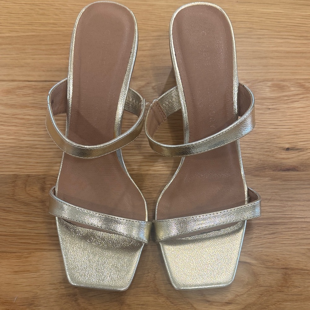 Gold Women's Heels- Chinese Laundry 7.5